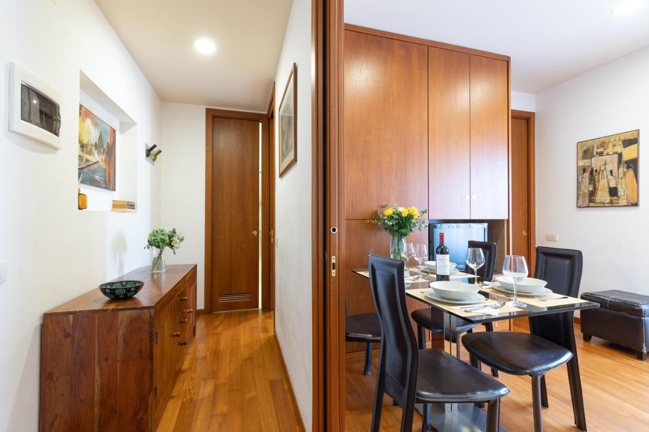Rome As You Feel - Cozy Apartments In San Giovanni Exterior photo