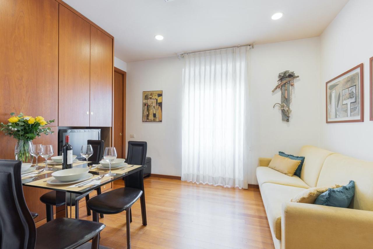 Rome As You Feel - Cozy Apartments In San Giovanni Exterior photo