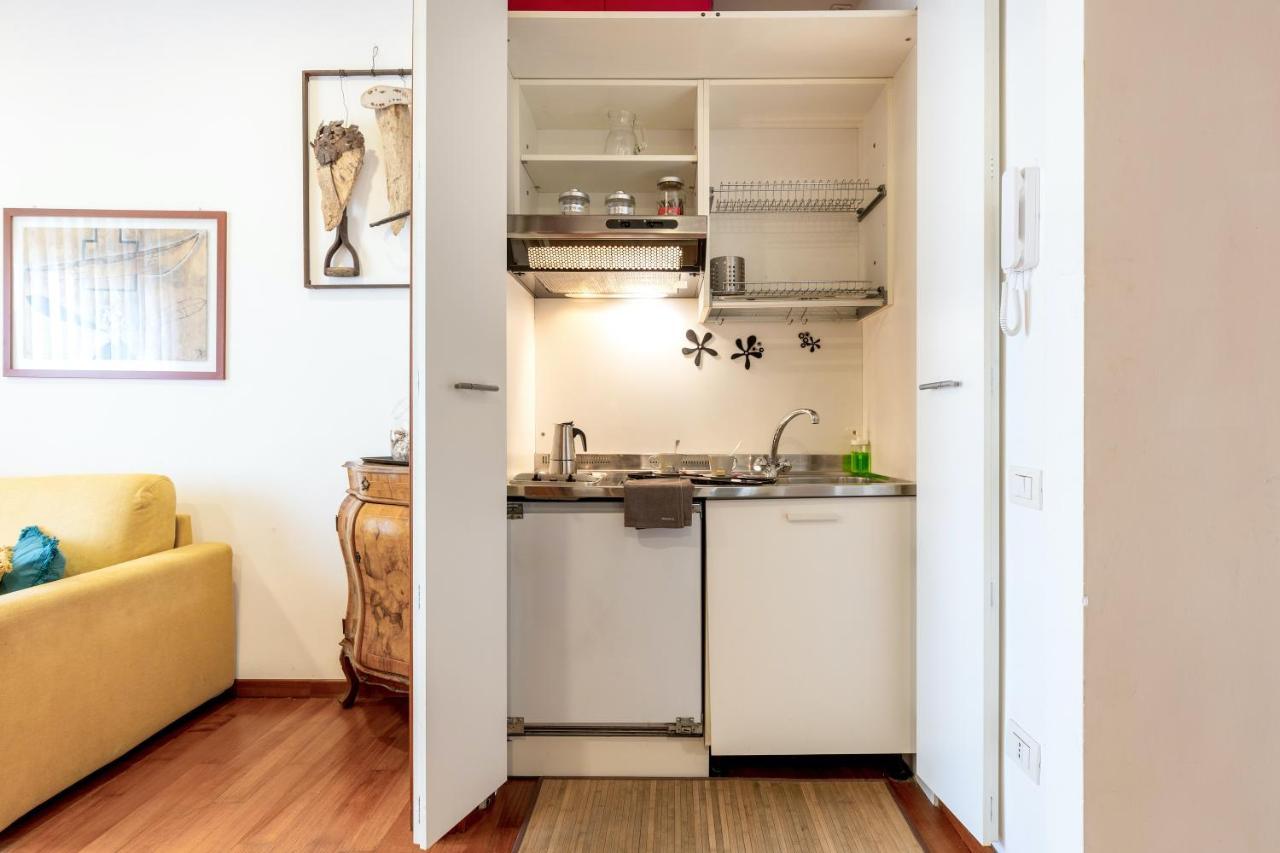 Rome As You Feel - Cozy Apartments In San Giovanni Exterior photo