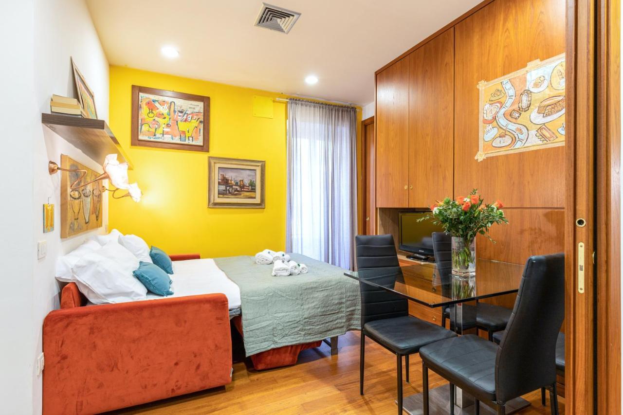 Rome As You Feel - Cozy Apartments In San Giovanni Exterior photo